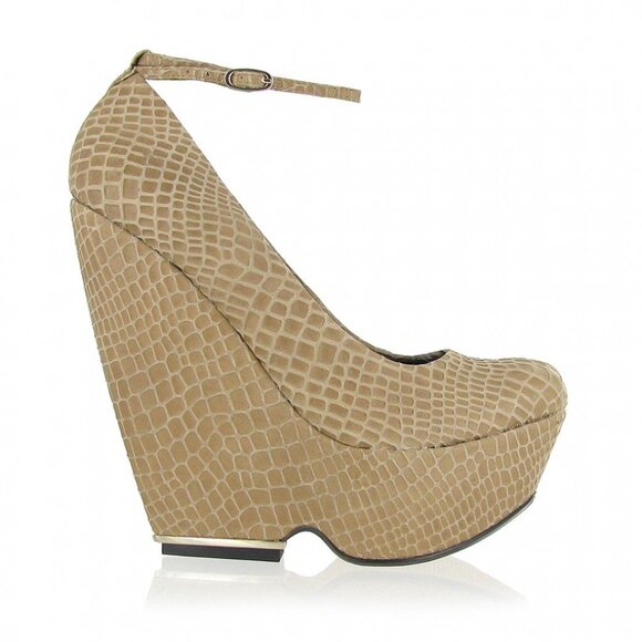 Croc Embossed Platform Wedge - Picture 1 of 7